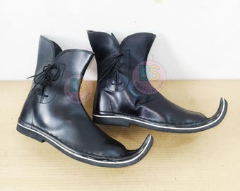 Handmade Curved Toe Leather Boots: Medieval LARP Shoes Jester Costume Boot