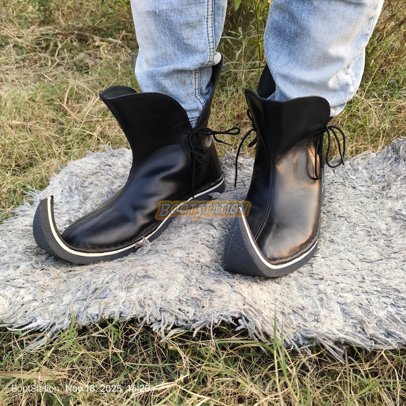 Handgemaakte leren poulaines-laarzen: middeleeuwse poulaine-laars, renaissance-cosplay schoenen met gekrulde neus afbeelding 3