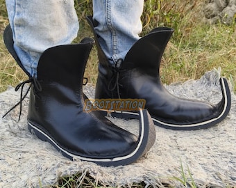 Handmade Leather Poulaines Boots: Medieval Poulaine Boot, Renaissance Cosplay Curly Toe Shoes