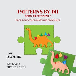 Può includere: PATTERNS BY DII TODDLER FELT PUZZLE PIECE 2-THE COLOR-MATCHING DINO SPIKES. Un pezzo di puzzle in feltro verde presenta un dinosauro arancione con punte triangolari colorate. Un secondo pezzo verde mostra un dinosauro color pesca con punte.
