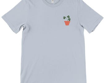 Minimalist Monstera (Cheese Plant) Potted T-Shirt – Botanical Design