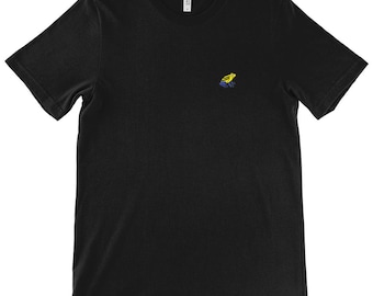 Vibrant Yellow and Blue Dart Frog Unisex T-Shirt – Nature-Inspired Amphibian Style