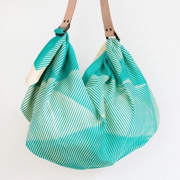 Folded paper furoshiki bag (emerald green) & Leather Carry Strap Set / Lightweight cotton for light carrying