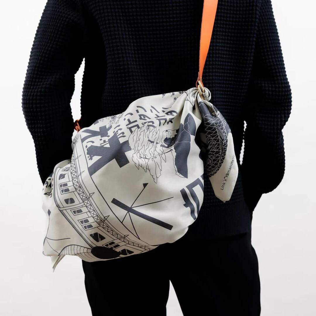 Tokyo Manga Midnight Blue & Adjustable Leather Carry Strap Orange