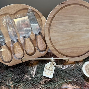 Personalized Round Wood Cheese Board Set with Hidden Utensils I Engraved Charcuterie Board Gift for Weddings, Holidays & Housewarmings