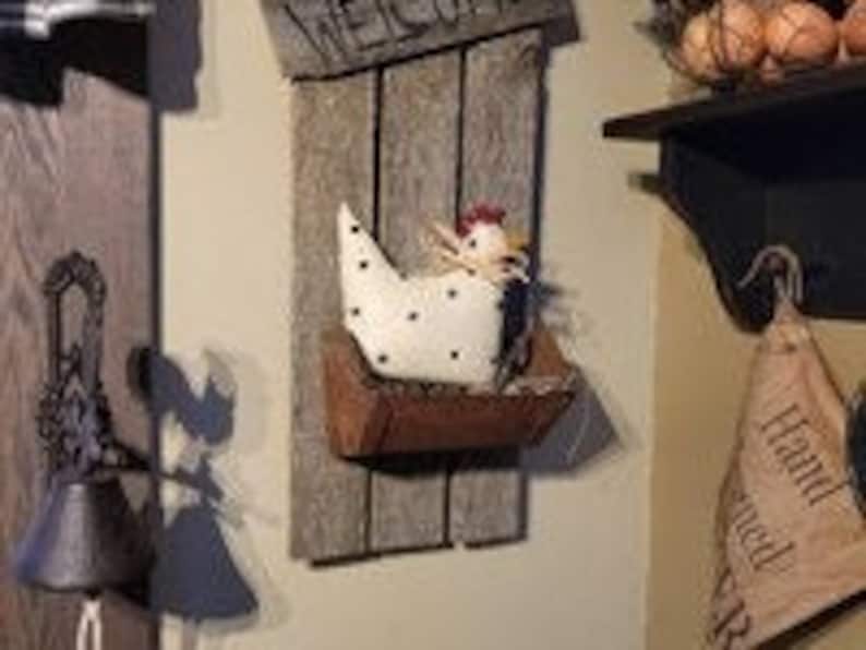 Chicken Wreath Attachment, Primitive Chicken, Farmhouse Chicken, Primitive Décor, Fabric Chicken, Rustic Porch Décor image 2