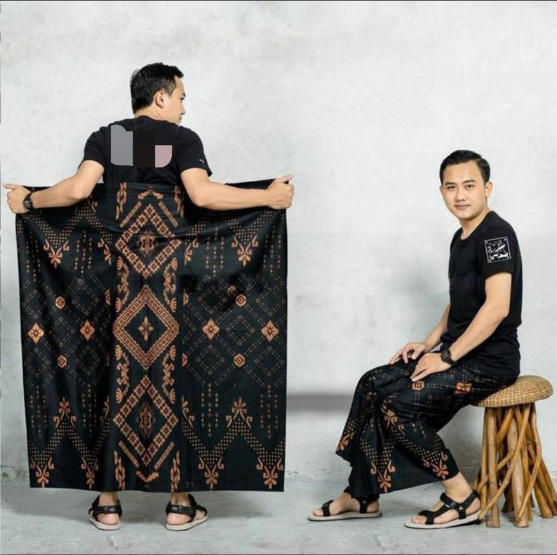 Sarong Javaans Bali SARONG Vintage Batik Design A From Indonesian Traditional Culture ...