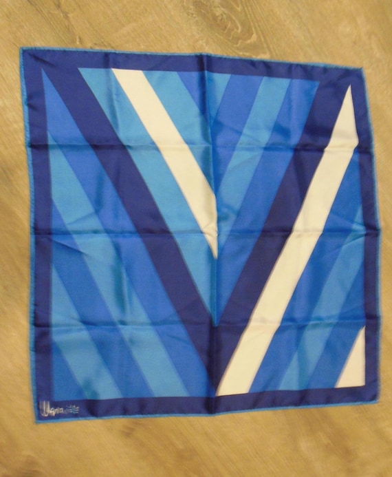 Vera Neumann Abstract Print, 1970's, Blues - image 1