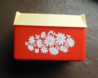 Recipe Box, Red with White Flowers, Hard Plastic, Vintage Kitchen