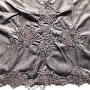 Vintage Black Half Slip, Pretty Lace, Small Size