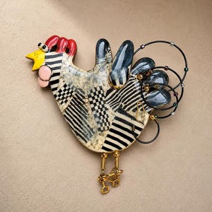 Vintage Cynthia Chuang Porcelain Rooster Brooch – Mixed Media Wire Enamel Animal Pin