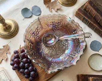 Bol antiguo de cristal carnaval de Northwood con diseño de uvas y cables / Bol de cristal Master Berry iridiscente color amatista / Borde ondulado de 25 cm