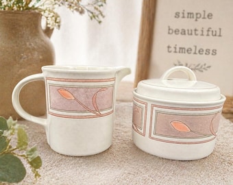 ミカサ インタリオ メドウサン クリーマー＆シュガーボウル（蓋付き） - CAC02 ヴィンテージストーンウェアセット - ピンクフローラル＆セージグリーン - 日本製