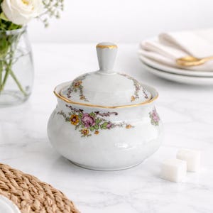 Vintage TK Thun Tjeckoslovakien sockerskål – Blommigt bohemiskt porslin, guldkant