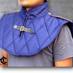 Gorgerin à armatures en coton matelassé Gorget médiéval en gambeson Rembourré pour le cou et les épaules Protège-cou rembourré GN/HEMA
