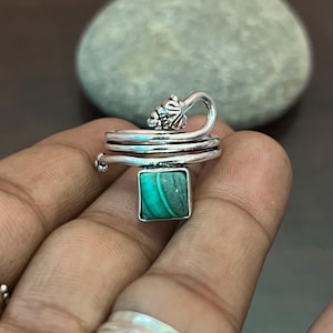 Bague malachite en argent sterling 925, bagues bohèmes, bague avec pierres précieuses, forme de coussin en malachite verte, bague cadeau, bague tendance cadeau pour femme