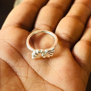 Single Flower Silver Ring | Flower Ring | Minimalist Ring | Dainty Ring | Promise Ring | Stacking Flower Ring | Statement Ring | Women Ring