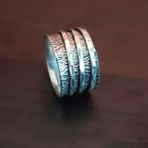 Textured Band Spinner Ring, Unisex Ring Jewelry ,Handmade Ring, Meditation Ring, Worry Ring, Fidget Ring, Silver Spinner Ring, Gift For Her