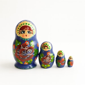 Vintage russische Nesting Dolls 4er Set - Handbemalte Matroschka aus Holz