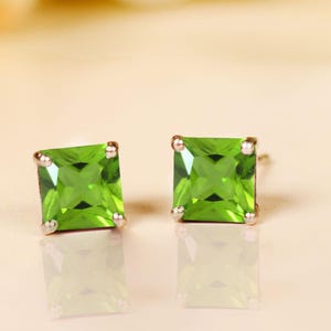 Bright Peridot Earrings, natural green peridot, flatback peridot earrings, flatback green gemstone studs 6mm Square