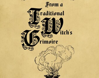 Może przedstawiać: Ilustracja w stylu vintage na postarzałym pergaminie. Tekst brzmi "Smoke of the Veil From a Traditional Witch's Grimoire" w ozdobnych czarnych literach. Na dole znajduje się kociołek z unoszącym się dymem.