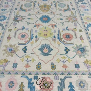 Hand-Knotted Oushak Wool Rug: Colorful Turkish Carpet, Boho Decor
