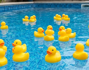 100 mini breloques en résine de canard jaune, accessoires de maison de poupée, fournitures créatives