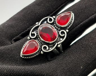 Red Garnet Sterling Silver Ring, Vintage Style Gemstone Jewelry 5.75 US , 7 US