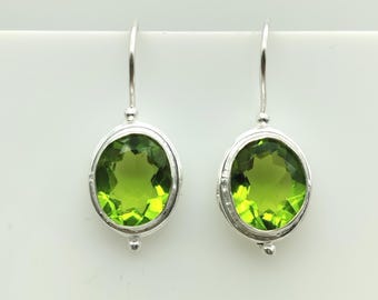 Handgemachte Oval Peridot Ohrringe, Sterling Silber, August Geburtsstein, Grüner Edelstein Schmuck