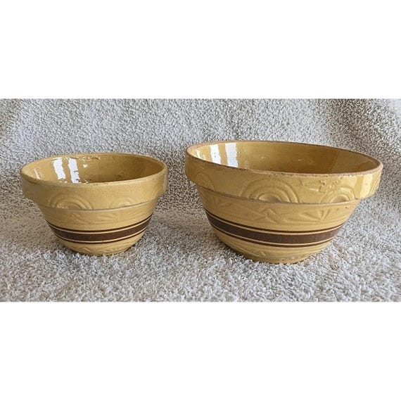 Vintage 305 RRP Pottery Roseville Ohio Set of Bowls Yellow Ware