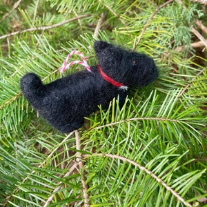 Scottish terrier ornament figurine, needlefelted Scottie, Valentines Day gift image 2