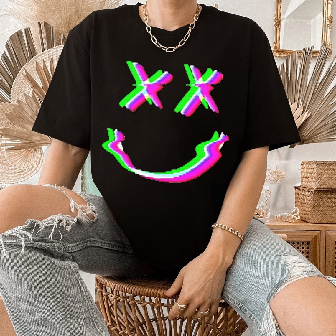 Discover Smiley Face RGB Shirt, Louis Tomlinson v