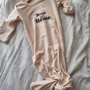Born at home Sleep Gown, knotted beige gown, personlised baby gown, birth announcement sleep suit, homebirth gift, baby shower gift