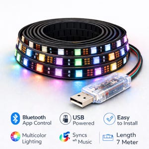 Op de afbeelding: Een opgerolde zwarte LED-strip met veelkleurige lichten, een USB-connector en de tekst "Bluetooth App Control", "USB Powered", "Multicolor Lighting", "Syncs wh Music", "Easy to Install" en "Lengte 7 meter".
