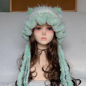Kawaii Fluffy Cat Ear Hat with Long Ties – Cute Furry Winter Hat, Lolita Cosplay Plush Cap, Soft Pastel Green Furry Hat