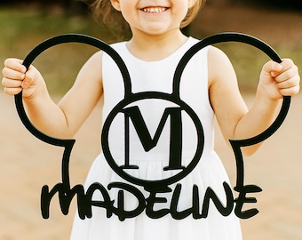 Letrero de metal personalizado con el nombre de Mickey Mouse: arte de pared personalizado, letrero con monograma para la sala de juegos de los niños.