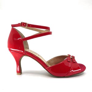 Geltony Lavenora Rot Lackleder argentinischen Tango Heels | Verstellbare Doppelschnalle Tanzschuhe | Hergestellt in der Türkei