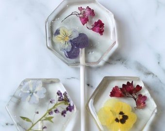 Hexagon Pressed Flower Lollipop - Unique Shape Lollipops for Bridal Showers - Sweet  Floral Gift For Girlfriend - Spring Party Hostess Gift