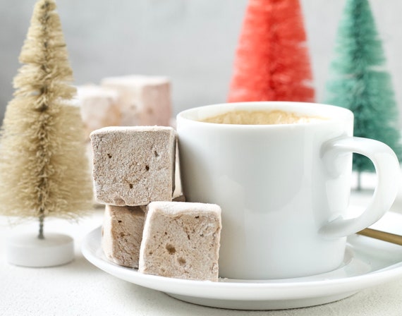 Gingerbread Marshmallows - Holiday Hostess Gifts - Christmas Favors - Holiday Treats - Stocking Stuffer -Secret Santa - 16 PCS Il_570xn