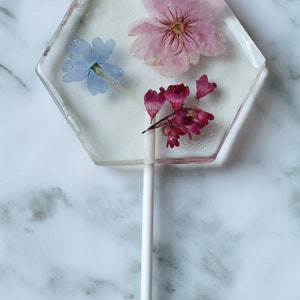 Hexagon Pressed Flower Lollipop Unique Shape Lollipops for Bridal Showers Sweet Floral Gift For Girlfriend Spring Party Hostess Gift image 5