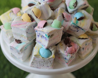 Easter Swirl  Marshmallows  with milk chocolate   M&M Easter Eggs -  Easter Gourmet Gift - Vanilla Marshmallows - Easter Party