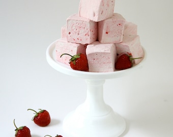 Strawberry Marshmallows 16 pieces