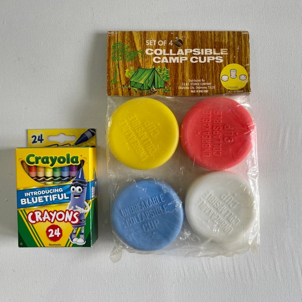 New Old Stock Package of 4 Collapsible Camp Cups, Plastic