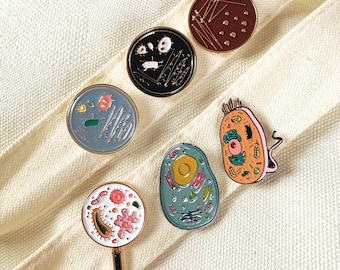 1 SCIENCE BIOLOGY CELL enamel pin | microscope microbiology | cellular organism stem medicine research scientist | kawaii bacteria lab germs