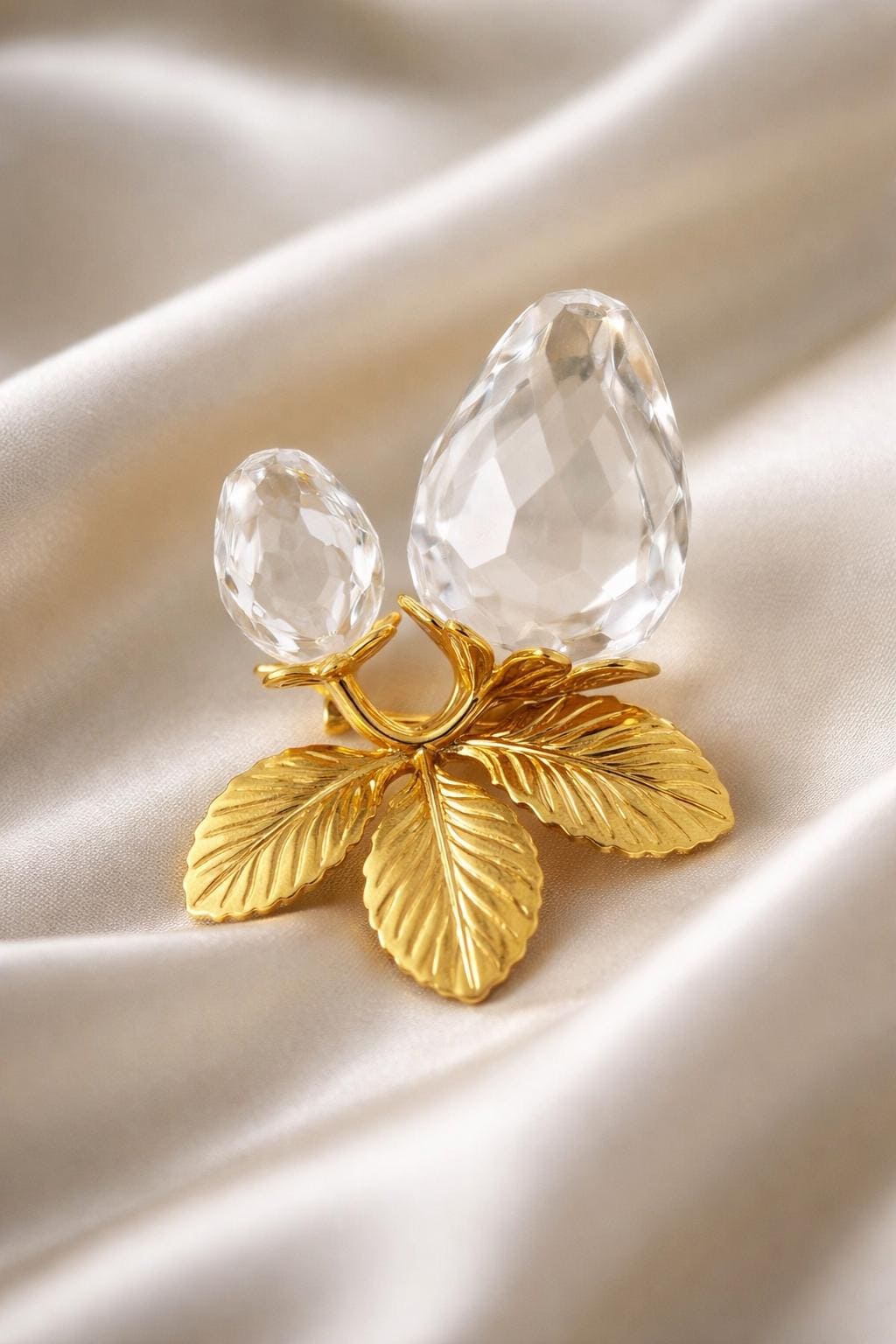 Swarovski strawberry - Etsy 日本