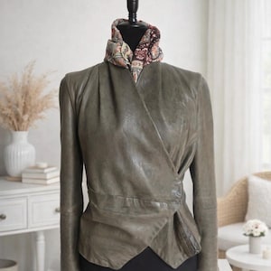 Malloni olive green leather jacket Y2K asymmetric blazer women Made in Italy vintage designer jacket Size 42-M