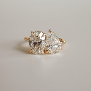 Toi Et Moi Ring, 3.60 TCW Oval and Pear Cut Moissanite Ring, Yellow Gold Engagement Ring, Two Stone Ring, Bridal Ring, Anniversary Ring.