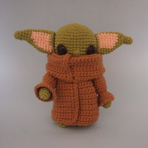 GREEN BABY ALIEN Crochet Pattern/Amigurumi image 1