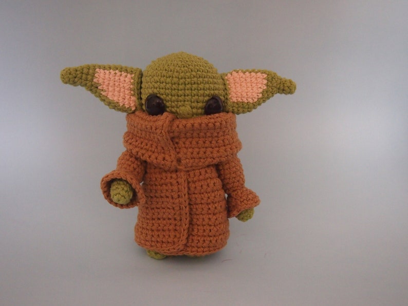 GREEN BABY ALIEN Crochet Pattern/Amigurumi image 1