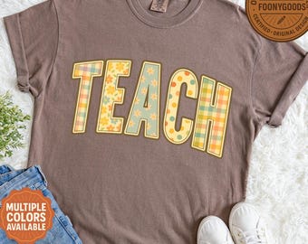 Comfort Colors Teacher Shirt: Retro Floral, 'In My Teacher Era'